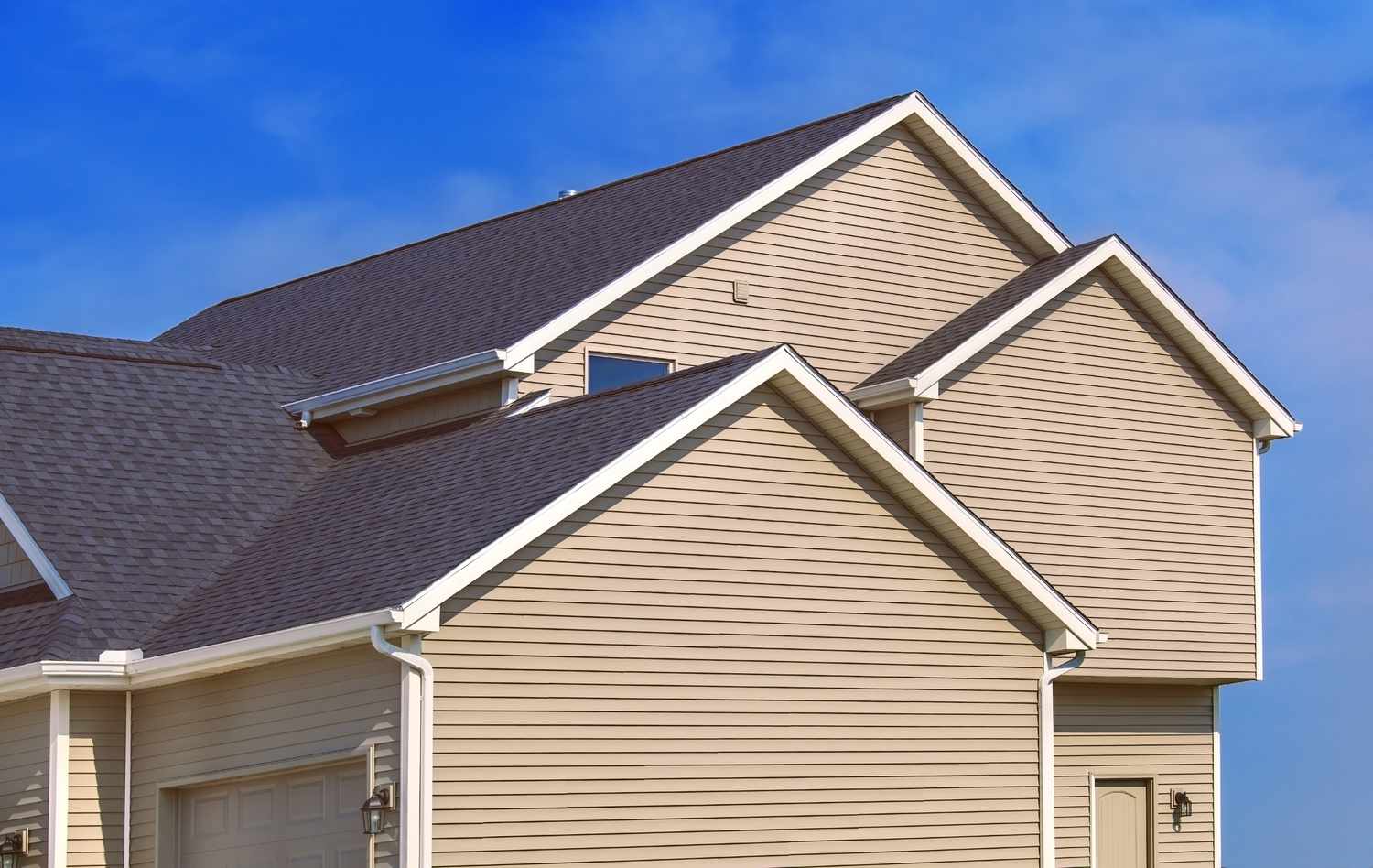 Wie viel kostet eine Dacherneuerung?
